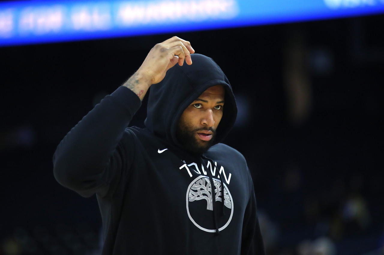 衡尼克斯和 衡尼克斯和